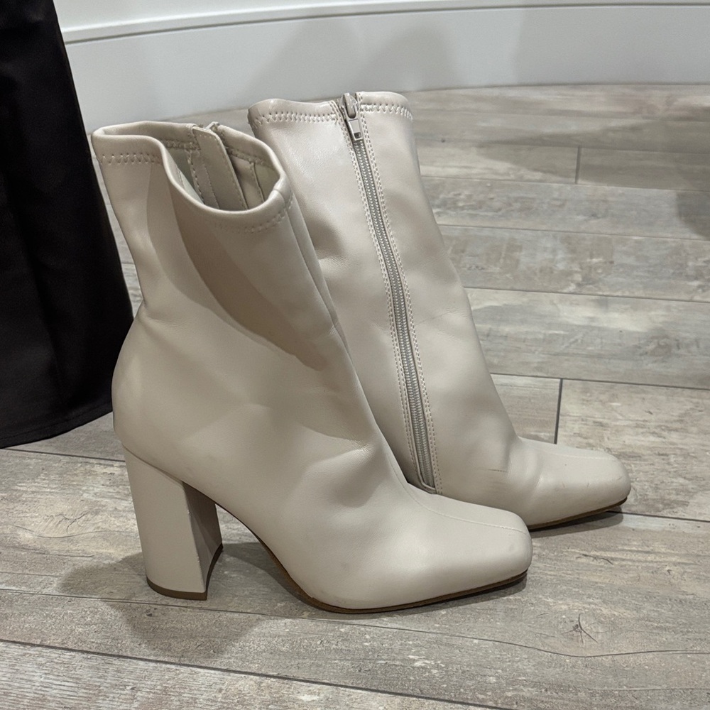 Steve Madden Cream Heeled Boots